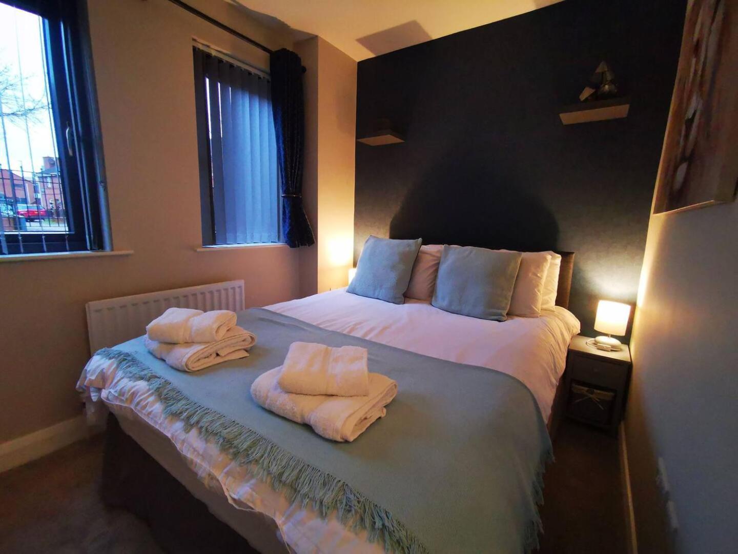 Belfast Central 2 Bedroom Luxurious Modern Stay Extérieur photo