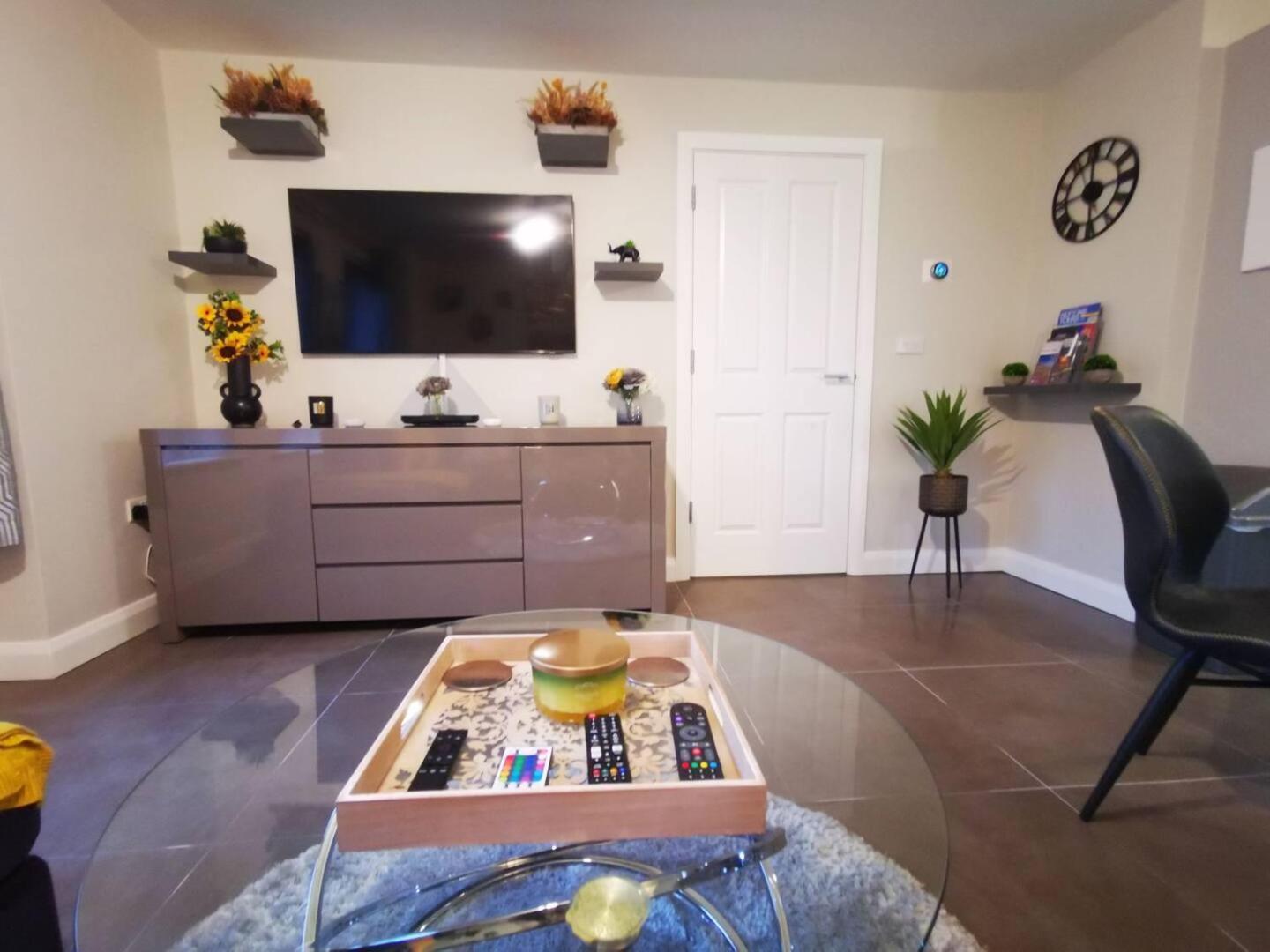 Belfast Central 2 Bedroom Luxurious Modern Stay Extérieur photo