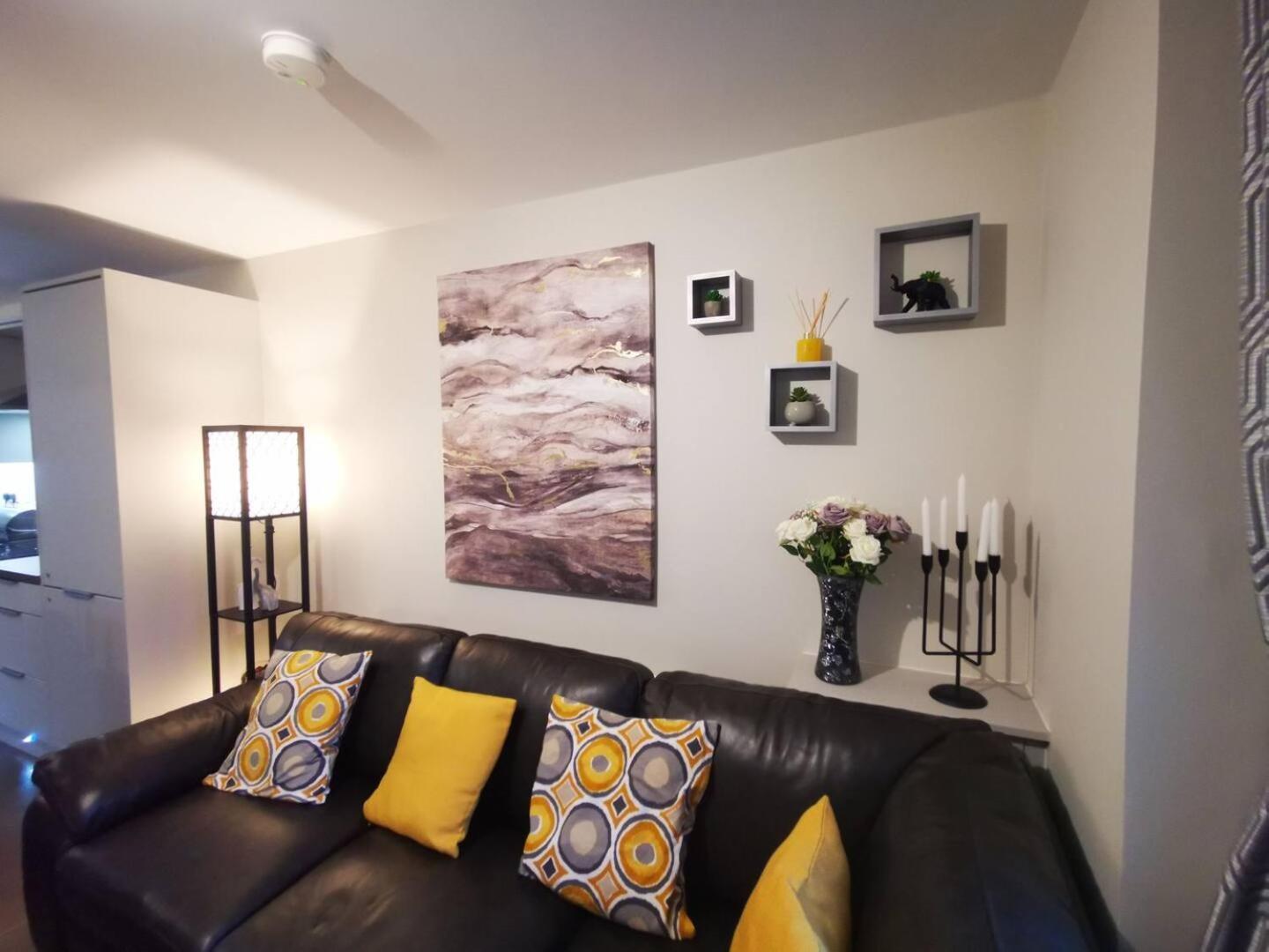 Belfast Central 2 Bedroom Luxurious Modern Stay Extérieur photo
